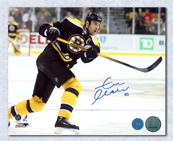 Zdeno Chara Boston Bruins Autographed Hockey Captain 8x10 Photo