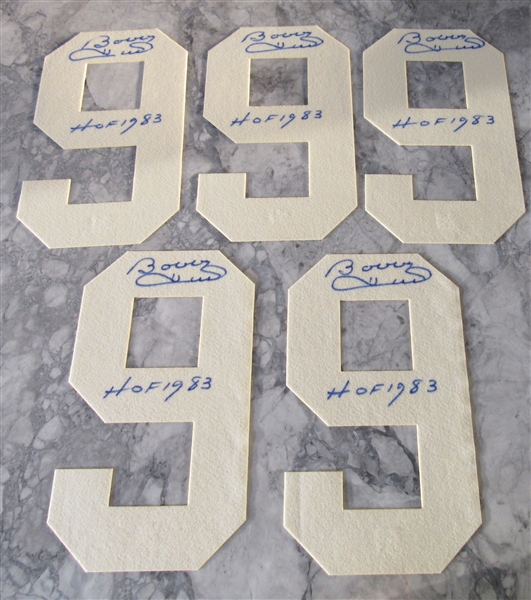 Bobby Hull Chicago Blackhawks Signed Lot of 5 Loose Felt Jersey Numbers with HOF 1983 Note