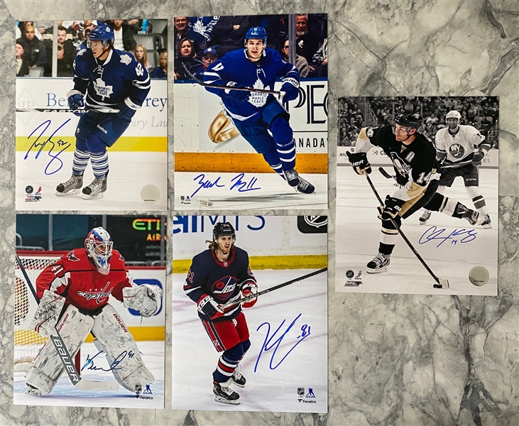 Current NHL Players Lot of 5 Signed 8x10 Photos (Flawed)