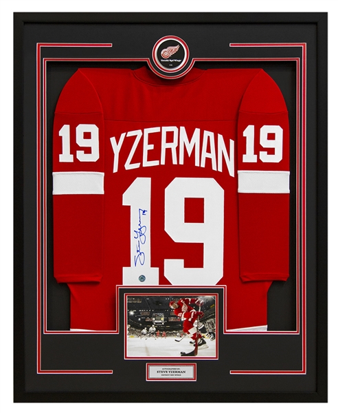 Steve Yzerman Signed Detroit Red Wings 36x44 Jersey Frame