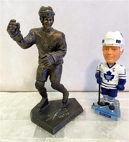 Mats Sundin Toronto Maple Leafs Signed Legends Row Statue with HOF Note & Bobblehead