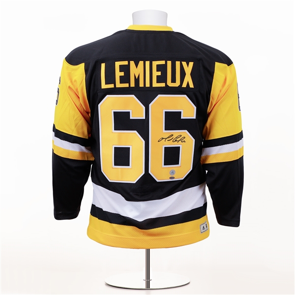 Mario Lemieux Signed Pittsburgh Penguins Team Classic Authentic Jersey