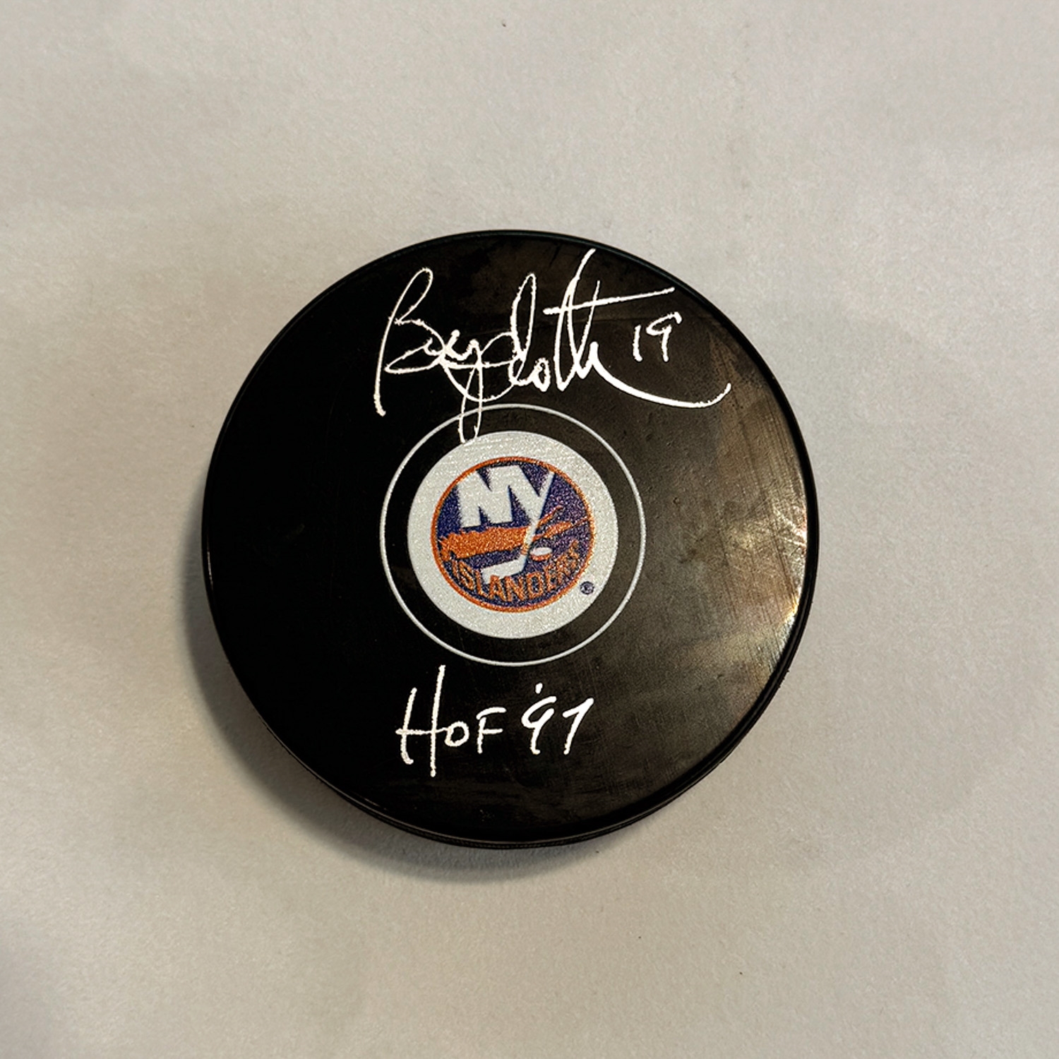 Bryan Trottier Autographed New York Islanders Hockey Puck with HOF Note (Flawed)