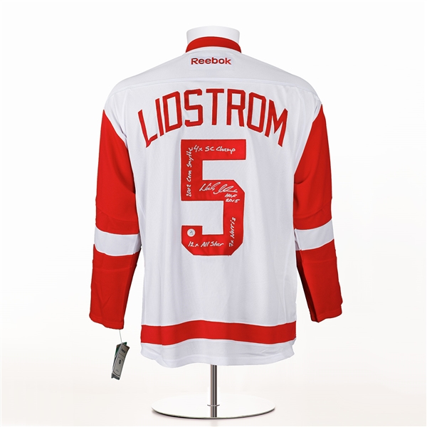 Nicklas Lidstrom Detroit Red Wings Signed with Career Stats Vintage Reebok Jersey