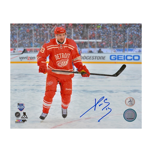 Pavel Datsyuk Signed Detroit Red Wings 2014 Winter Classic 8x10 Photo