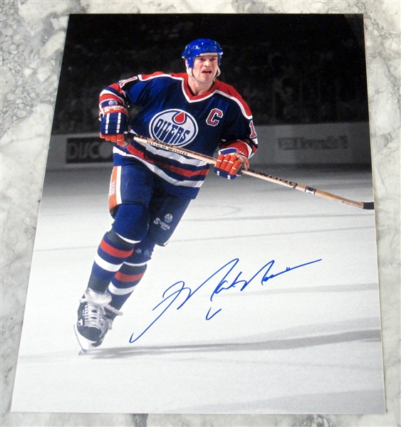 Mark Messier Edmonton Oilers Autographed Captain Spotlight 11x14 Photo (Flawed)