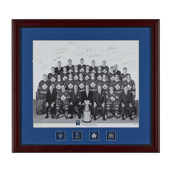 1967 Maple Leafs Stanley Cup Team Signed Print 24x27 Frame #504/967 (Flawed)