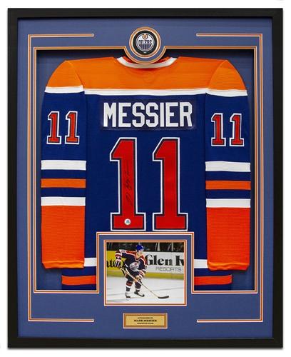 Mark Messier Signed Edmonton Oilers 36x44 Jersey Frame