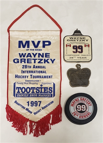 Wayne Gretzky Lot Of 4 Unsigned Minor Hockey Tournament Items