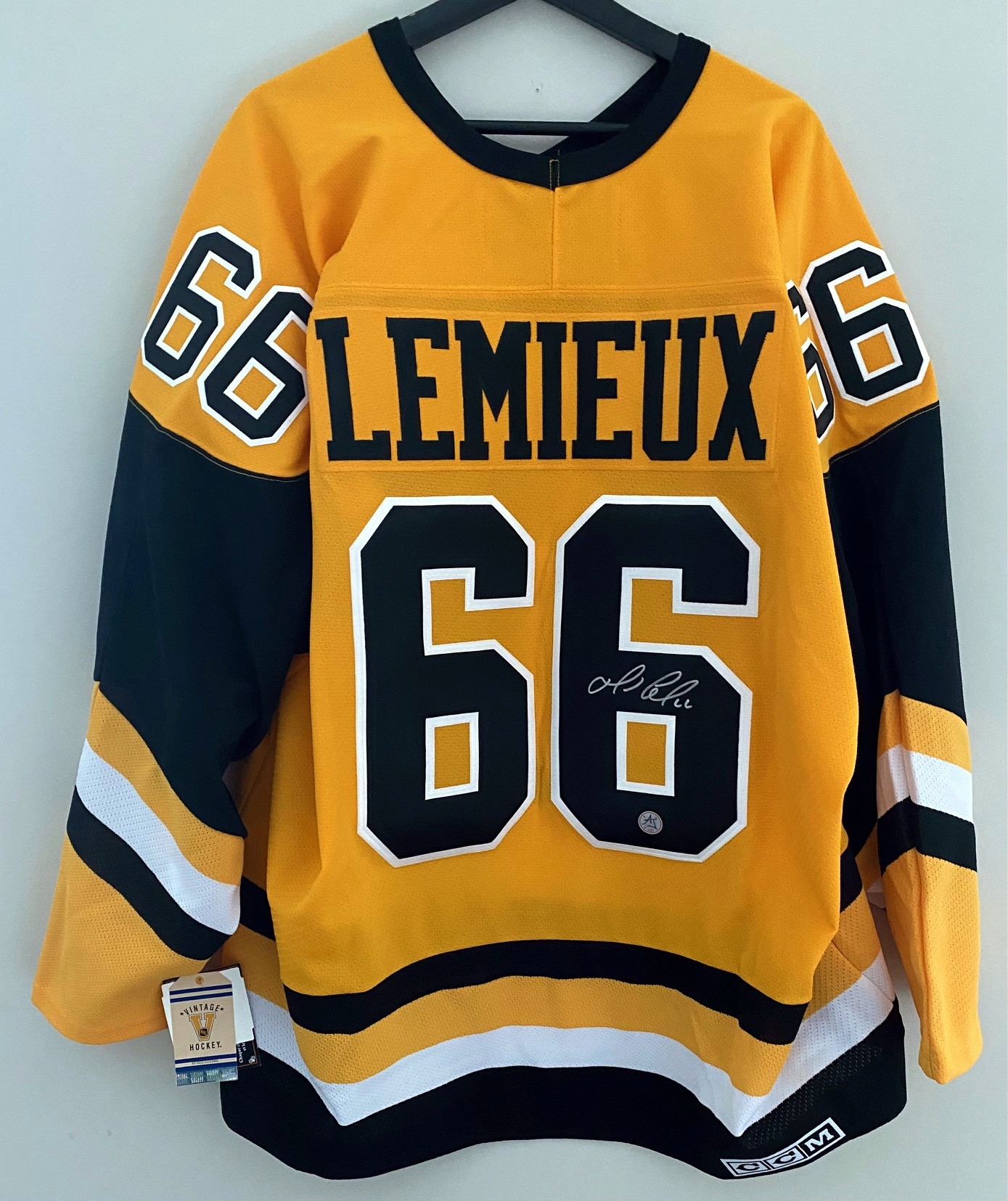 Mario Lemieux Pittsburgh Penguins Signed 1984 Rookie Year Vintage CCM Jersey