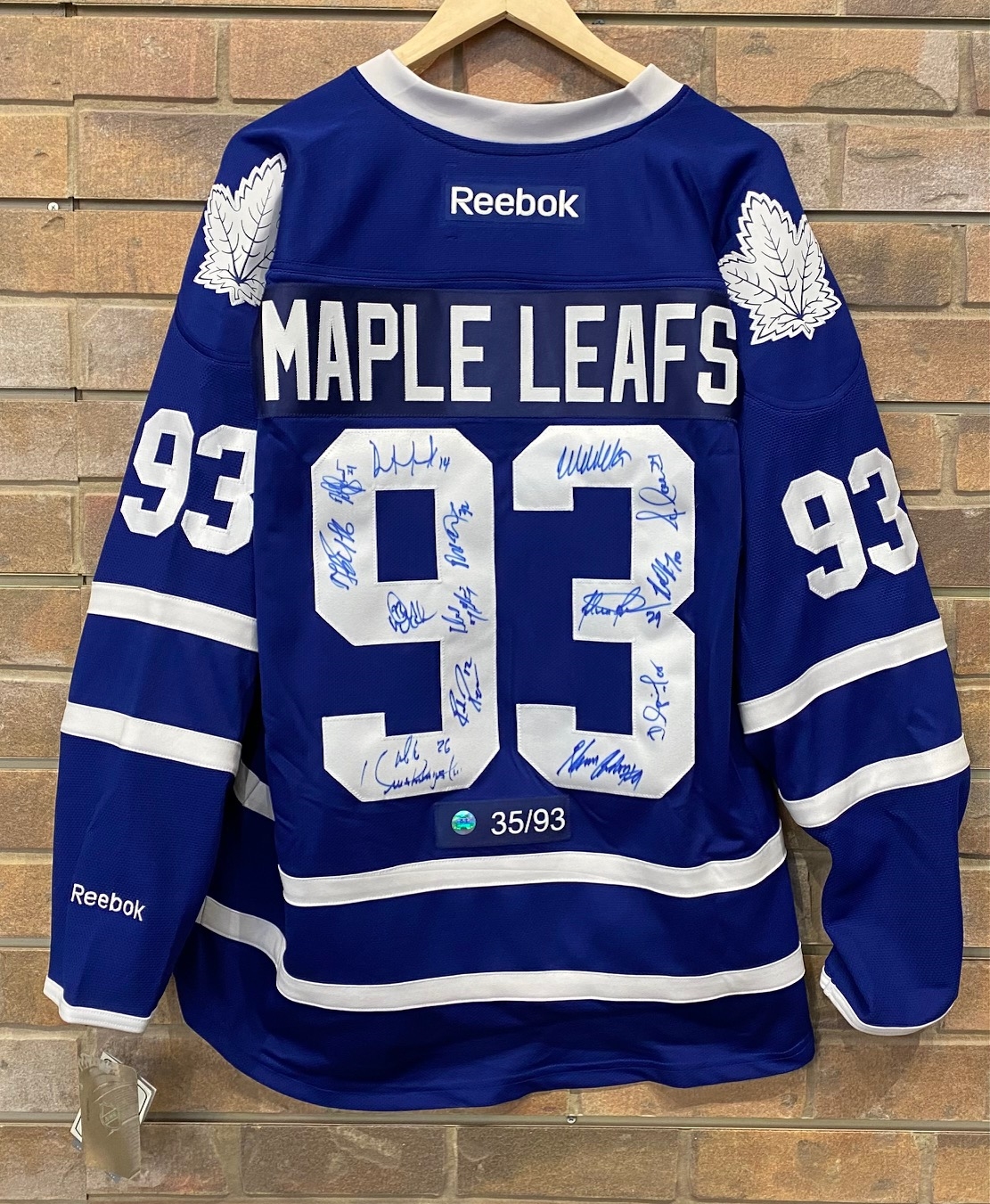 1993 Toronto Maple Leafs 14 Player Team Signed Semi-Finals Game 7 Reebok Jersey #35/93