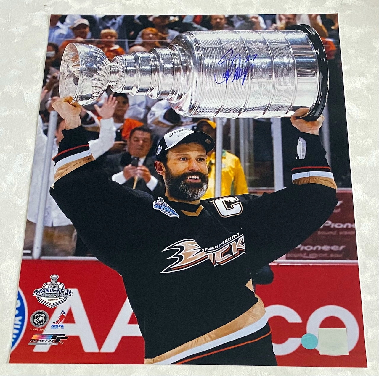 Scott Niedermayer Anaheim Ducks Signed 2007 Stanley Cup 16x20 Photo
