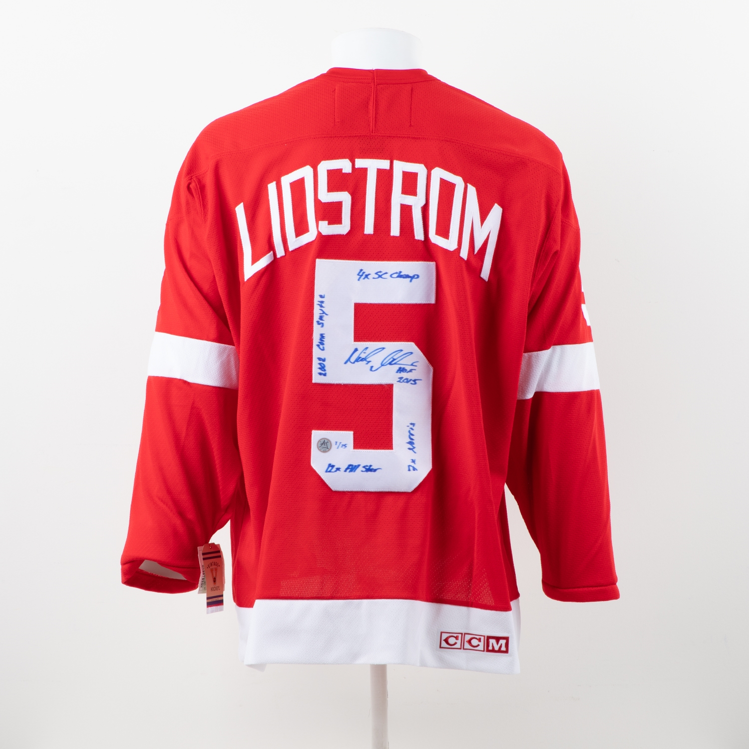 Nicklas Lidstrom Signed Detroit Red Wings Vintage CCM Jersey with Career Stats #/15
