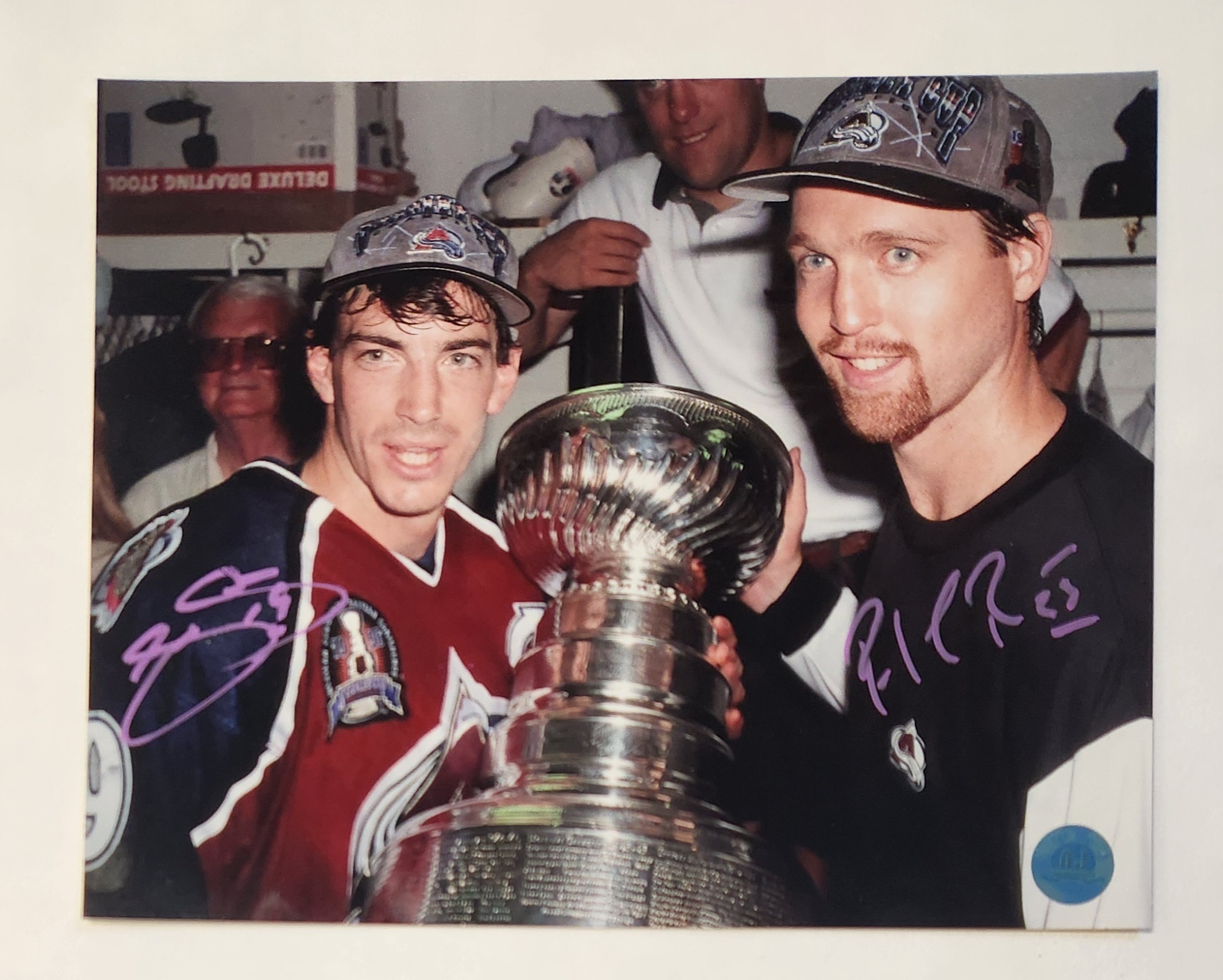 Joe Sakic & Patrick Roy Dual Signed Colorado Avalanche Stanley Cup 8x10 Photo (Flawed)