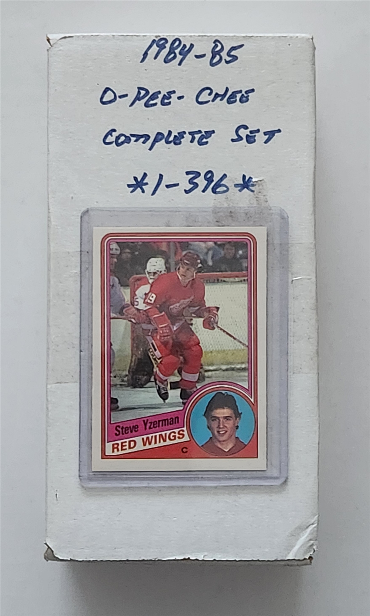 1984-85 O-Pee-Chee Hockey Complete Set with Yzerman Rookie