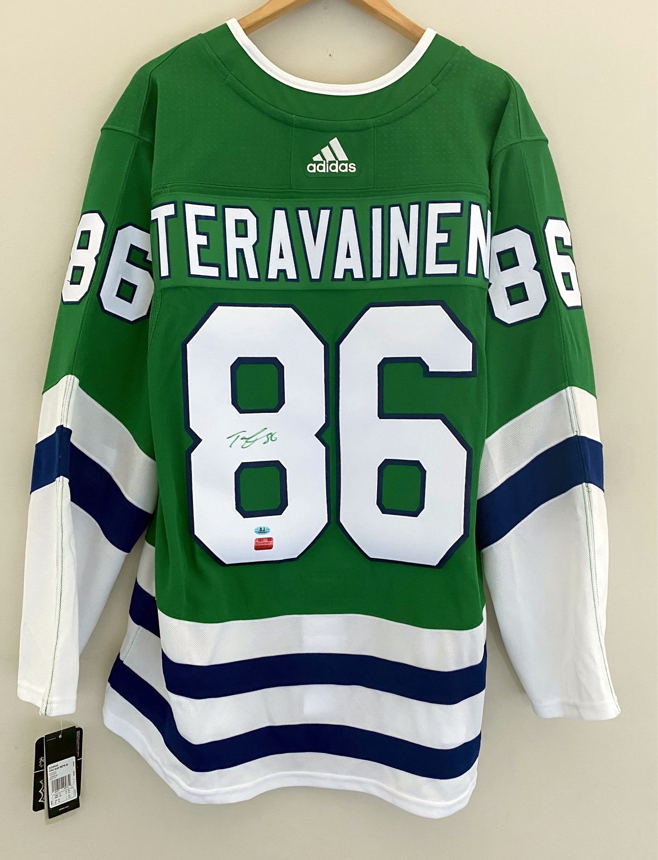 Teuvo Teravainen Carolina Signed Hartford Whalers Heritage Night Adidas Jersey