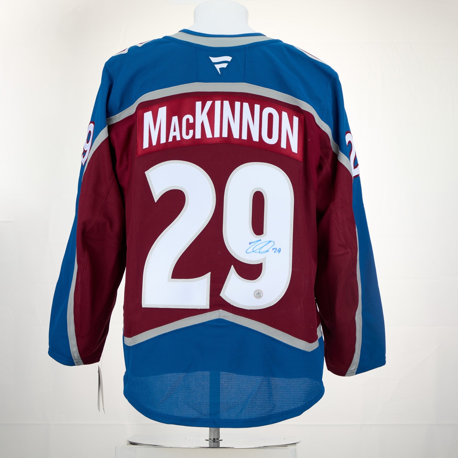 Nathan Mackinnon Signed Colorado Avalanche Fanatics On Ice Authentic Jersey