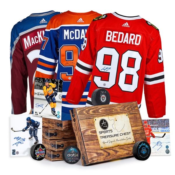 AJ Sports Signature Golden Sports Memorabilia Treasure Chest