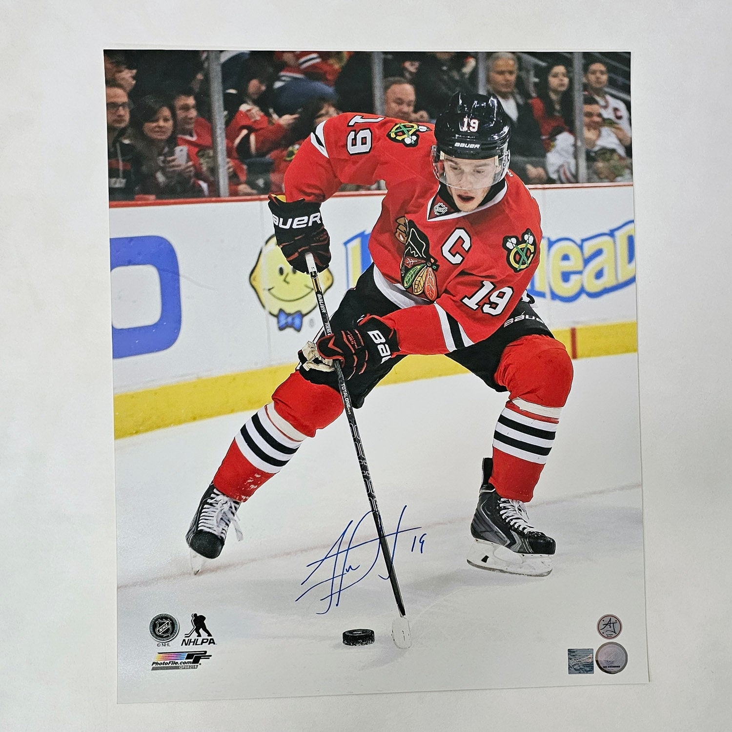 Jonathan Toews Autographed Chicago Blackhawks Hockey 16x20 Photo