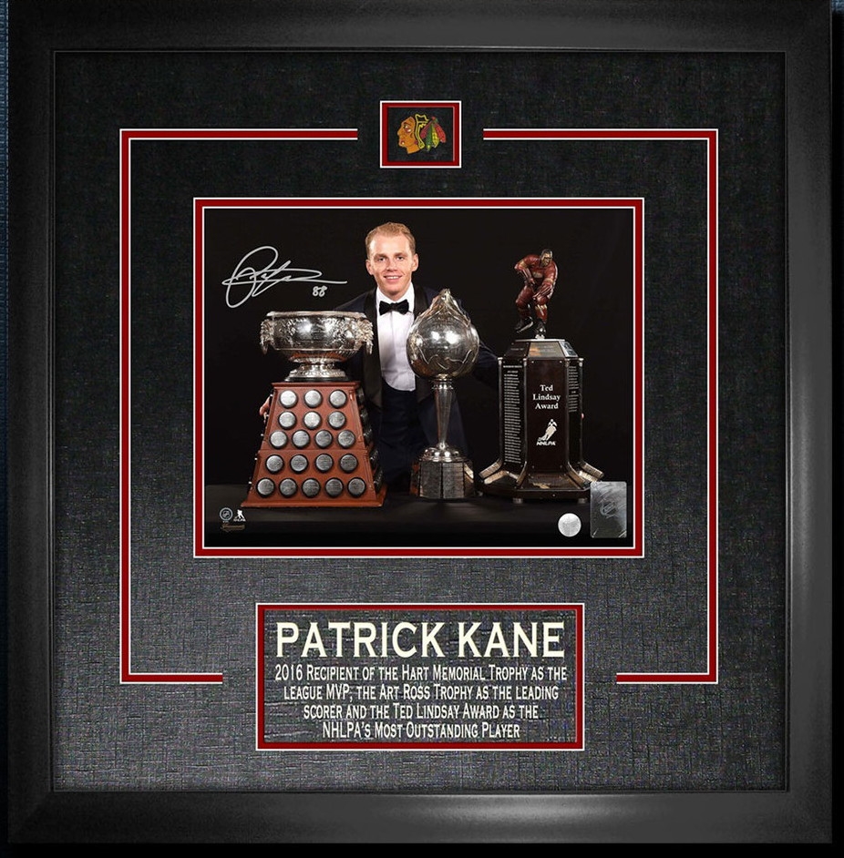 Patrick Kane Chicago Blackhawks Signed 2016 NHL Awards 18x18 Display Frame