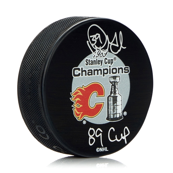 Doug Gilmour Signed Calgary Flames 1989 Stanley Cup Puck With Cup Note
