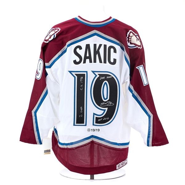 Joe Sakic Signed Colorado Avalanche Vintage CCM Jersey with Stats #19/19