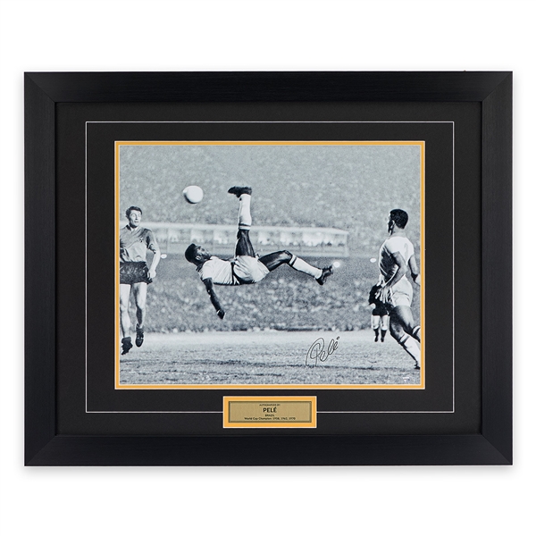 Pele Autographed Brazil Soccer Football Bicycle Kick 26x31 Frame