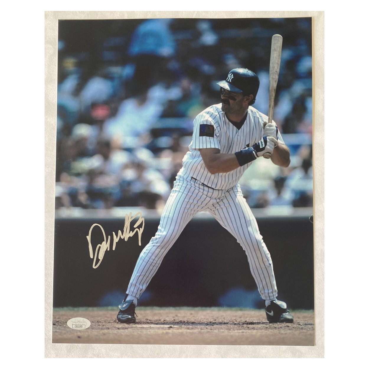 Don Mattingly New York Yankee Great Signed Batting 11x14 Photo