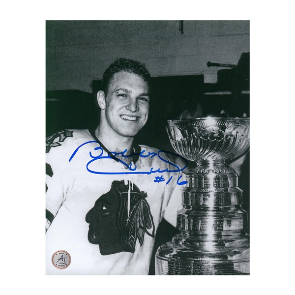 Bobby Hull Autographed Chicago Blackhawks Stanley Cup 8x10 Photo