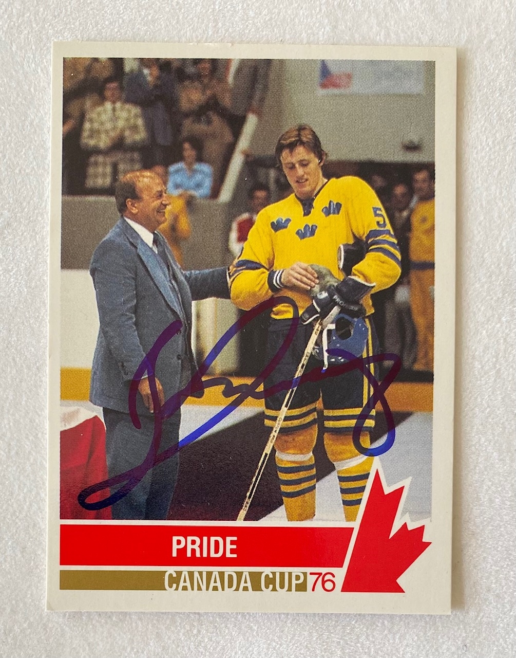Borje Salming Team Sweden Signed 1976 Canada Cup Hockey Card #159