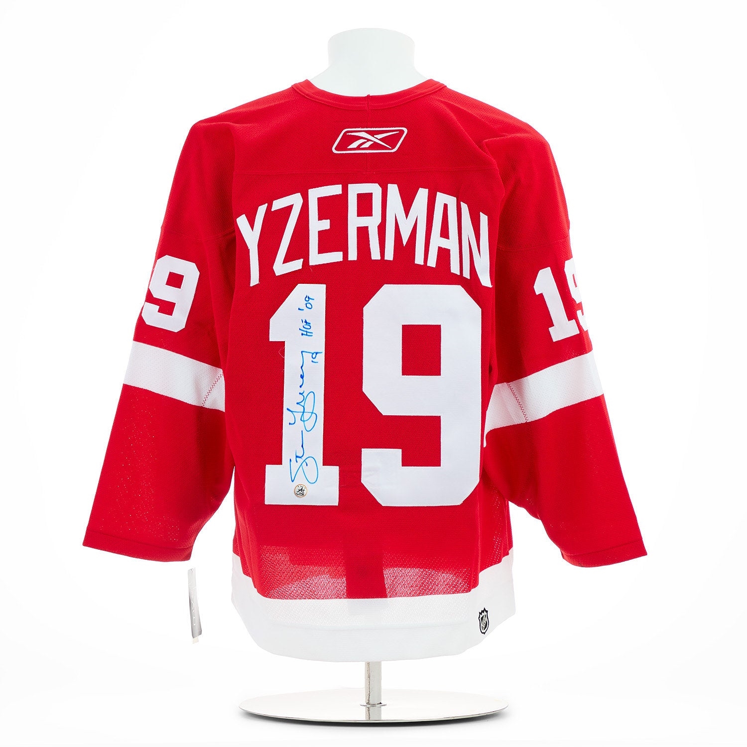 Steve Yzerman Signed Detroit Red Wings Authentic Reebok Jersey with HOF Note