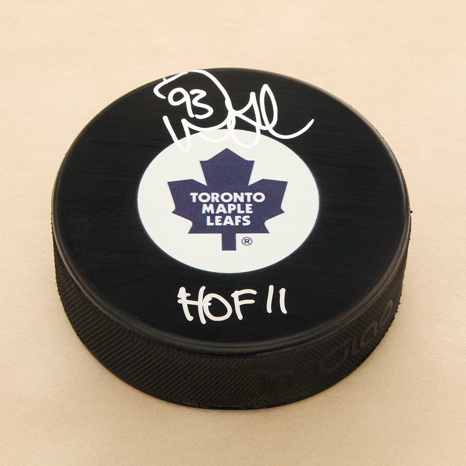 Doug Gilmour Signed Toronto Maple Leafs Hockey Puck with HOF Note