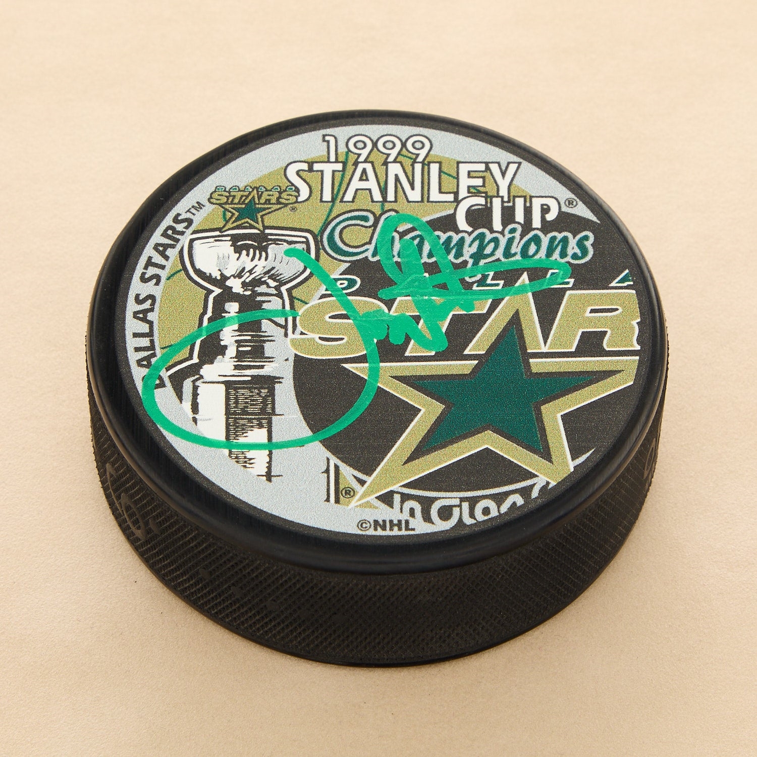 Joe Nieuwendyk Autographed Dallas Stars 1999 Stanley Cup Puck