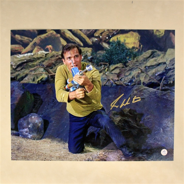 William Shatner Signed Star Trek Captain Kirk with Phaser Gun 16x20 Photo