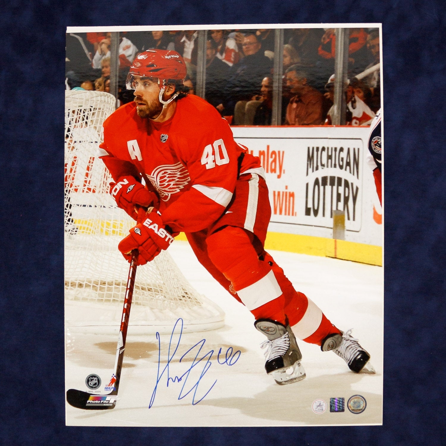 Henrik Zetterberg Autographed Detroit Red Wings Hockey 16x20 Photo